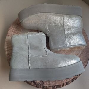 Cozy Sherpa Lined Suede Leather Platform Boots Sz 7 Sparkly Silver Time Tru